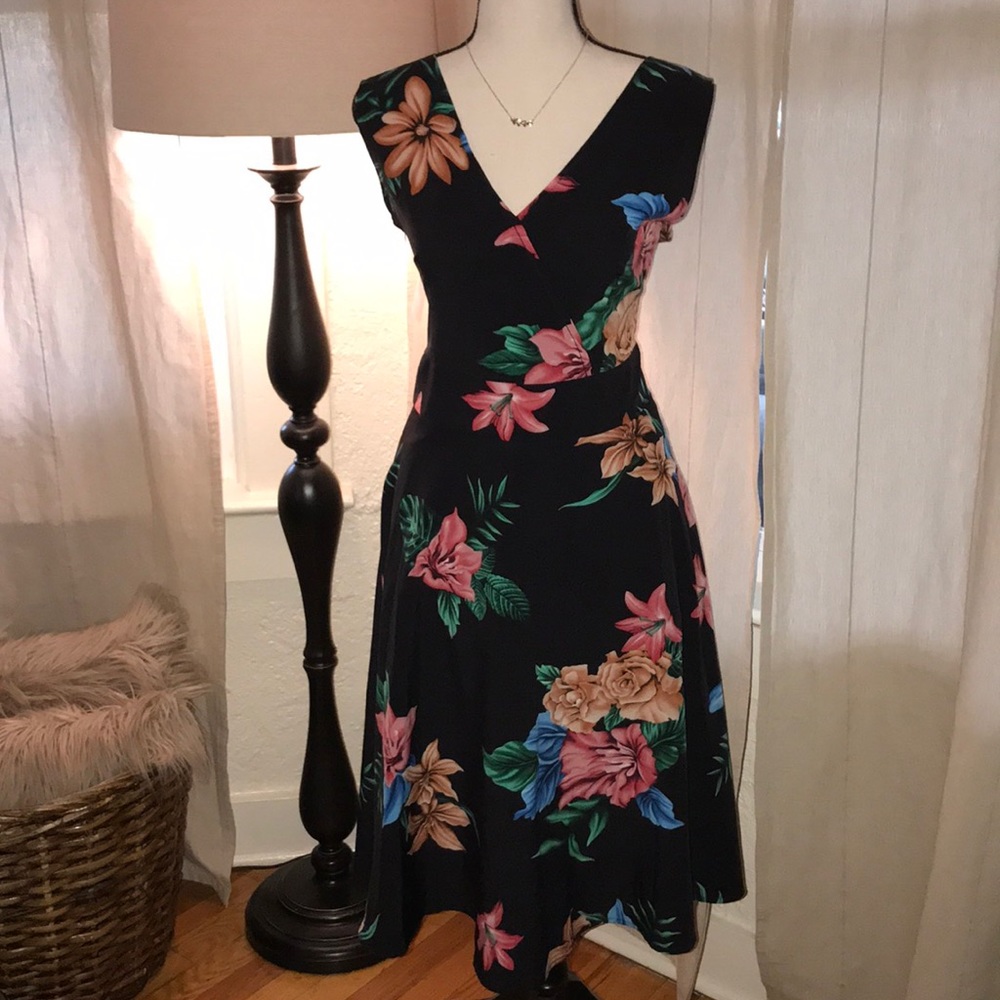 Sucrefas Floral Pin Up Style Dress M/L